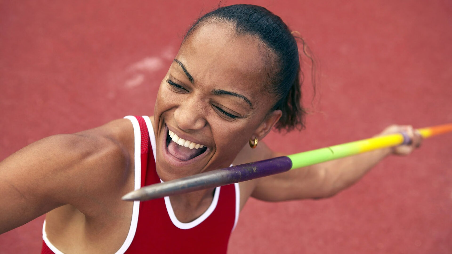 爱游戏娱乐平台-激烈交锋:双方拼尽全力,留下一场经典战役!,激烈冲突