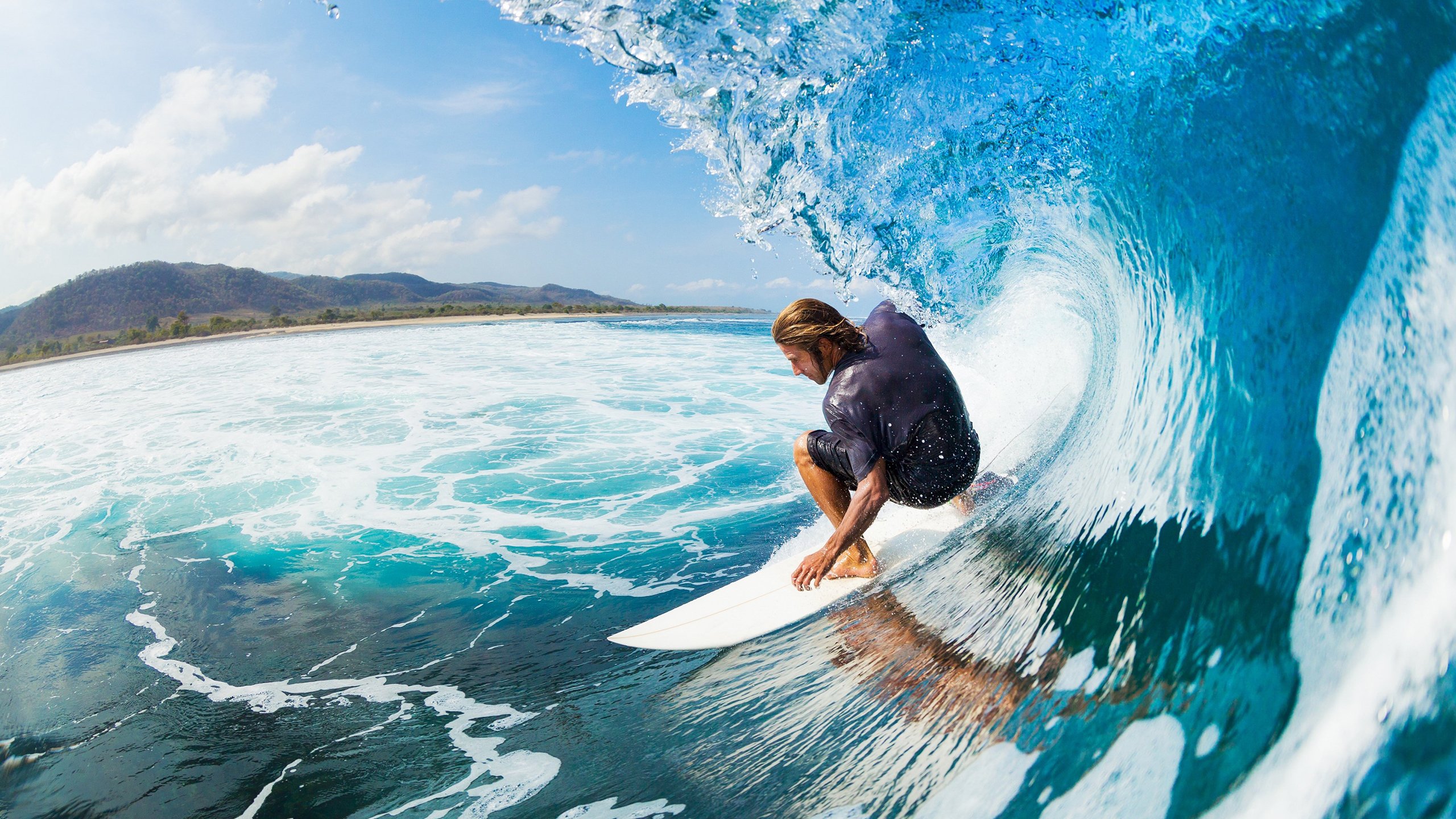 爱游戏平台-特色风筝巡游运动会，空中艺术盛宴，运动风筝比赛视频